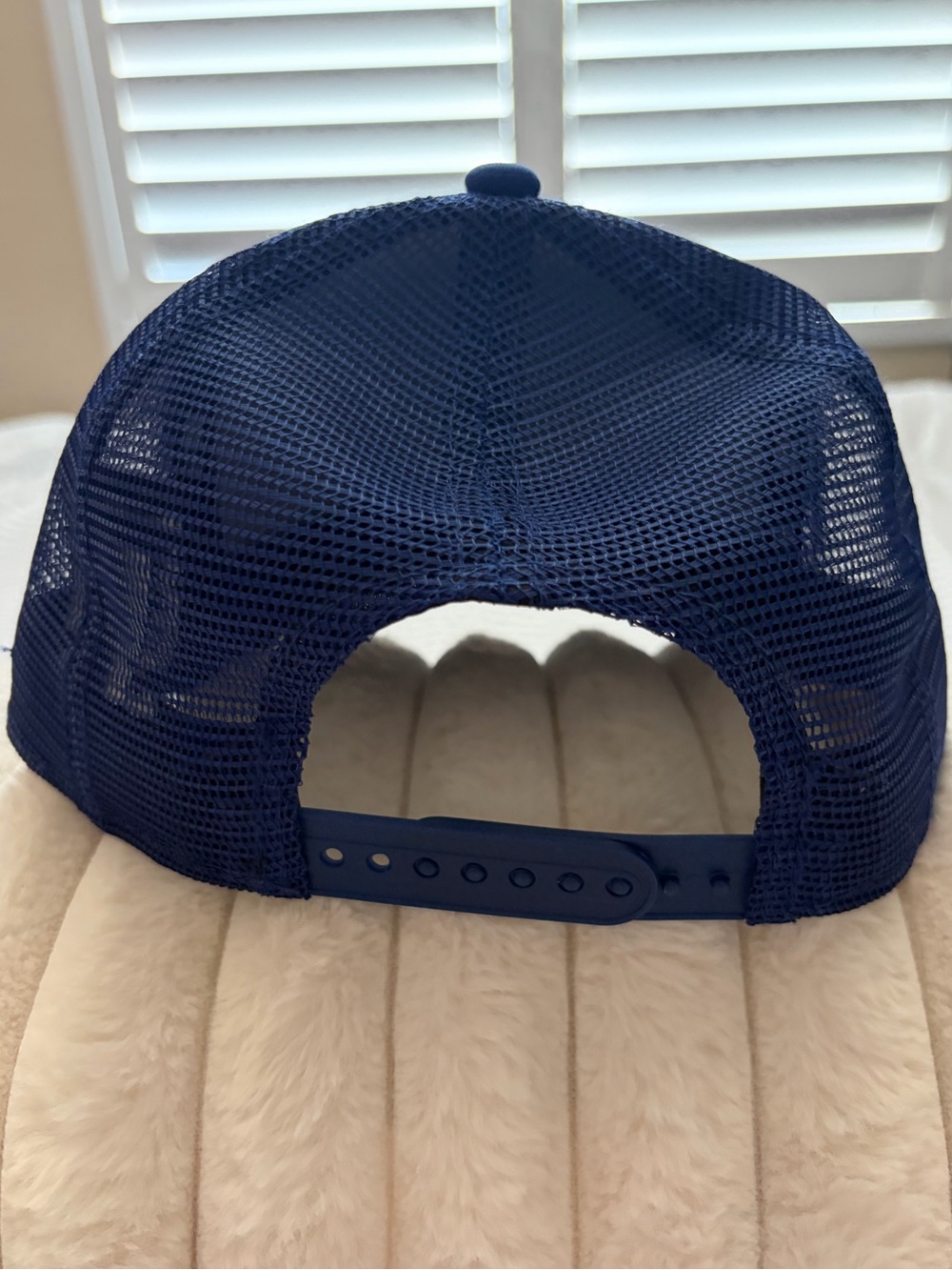 New Era Los Angeles Dodgers Blue Trucker Hat - Picture 2 of 3